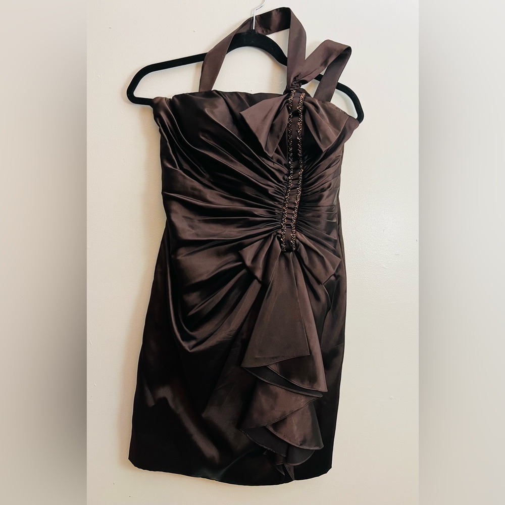 Adrianna Papell Evening dress. Size 4, brown silk